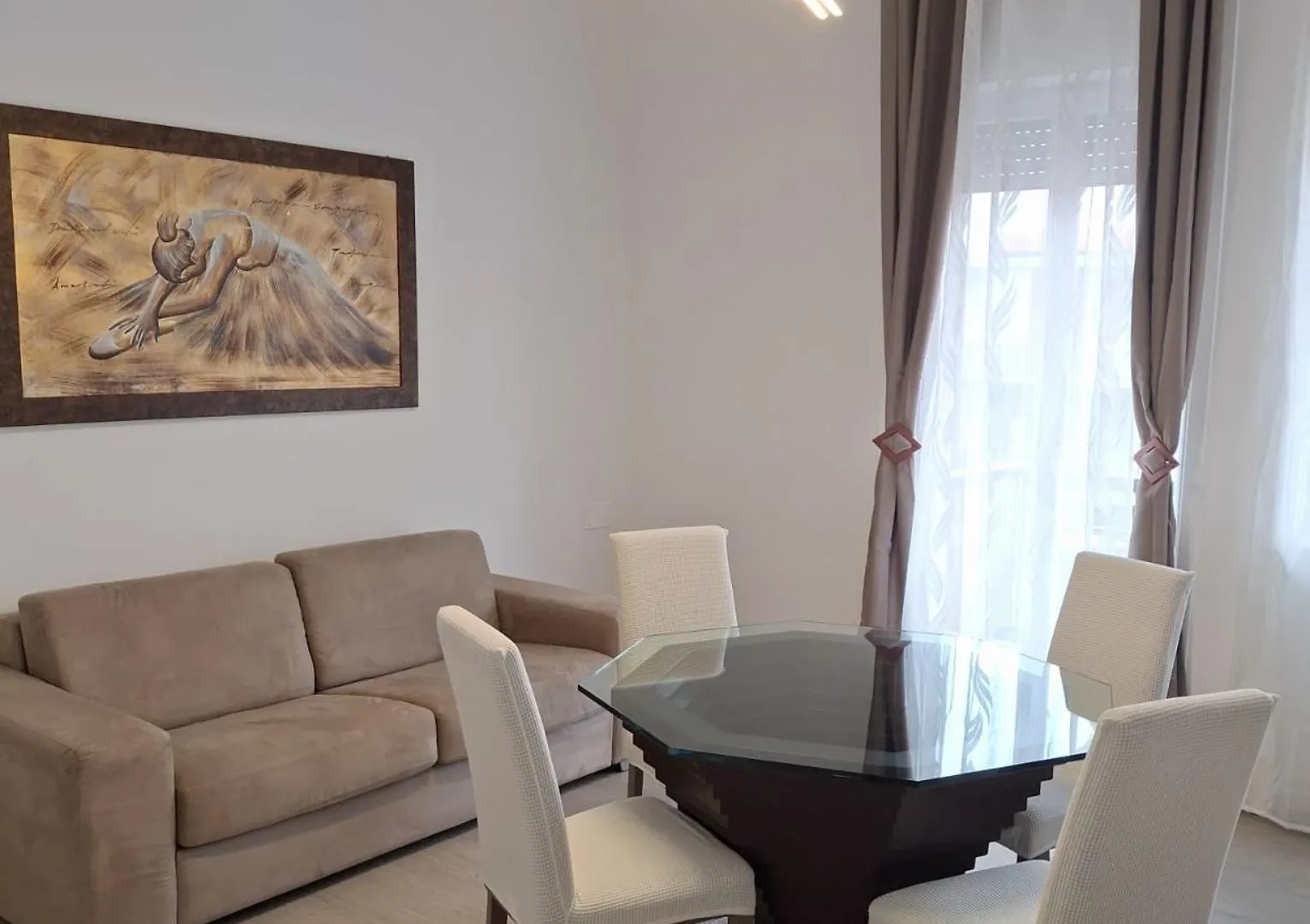 Casa Primavera Bergamo 0*,  Italië