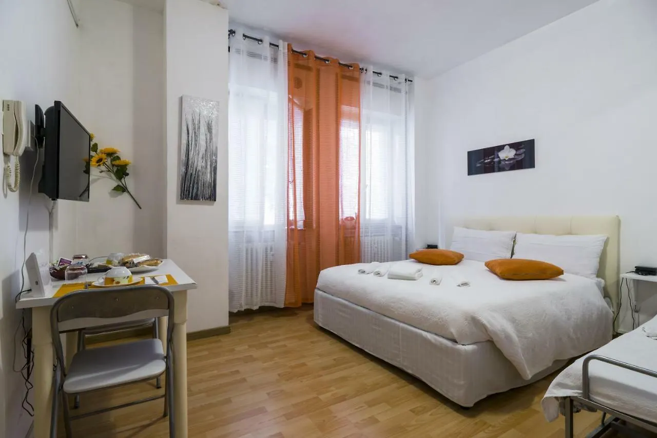 Casa Primavera Bergamo 0*,
