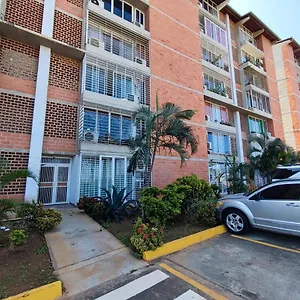 https://apartamento-frente-al-aeropuerto-de-maiquetia.allhotelsincaracas.com